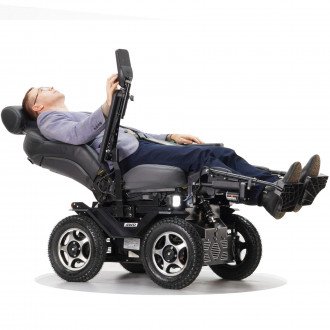 Инвалидная коляска с электроприводом Caterwil Ultra 4WD Lux в 