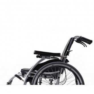 Кресло-коляска с ручным приводом Karma Ergo 106 в 