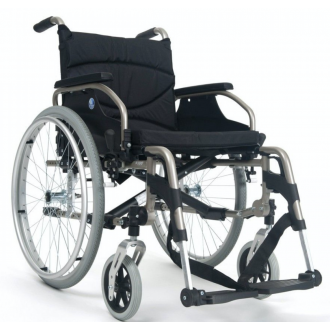 Кресло-коляска с ручным приводом  Vermeiren V300 в 