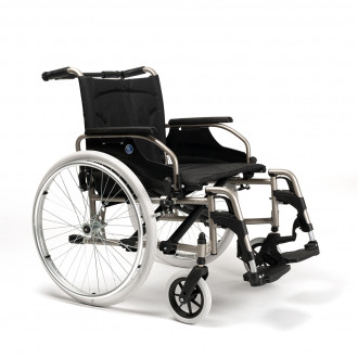 Кресло-коляска с ручным приводом Vermeiren V100 XL в 